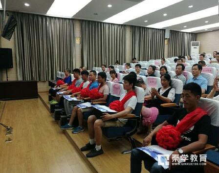 孩子小学很优秀初中却落后了    小学升学家长们百思不得其解