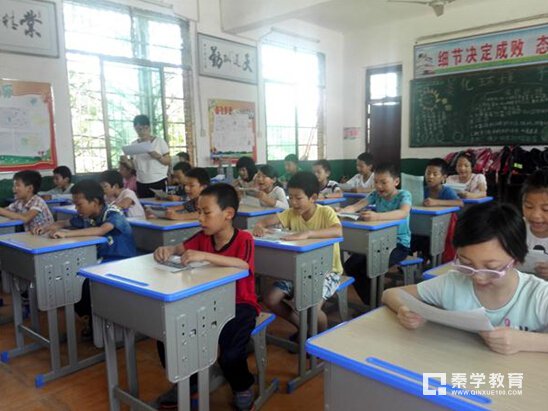 鼓楼区教育局召开均衡分班会议     鼓楼区教育主管部门强调初中三年不能调班不能重新分班。