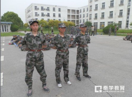 大热天军训准备什么好？即使军训我的样貌依然不会改变