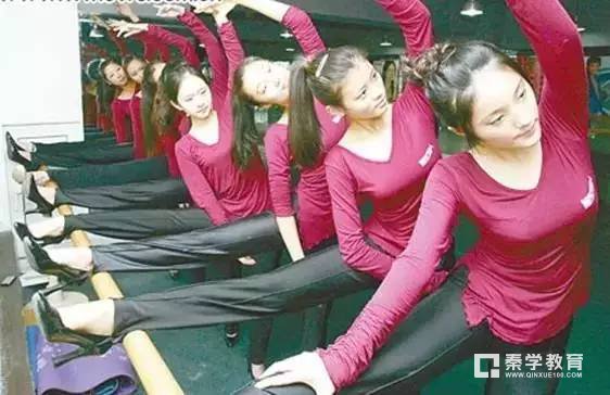 三试形体考试怎么考？表演形体考试考官关注点在哪？
