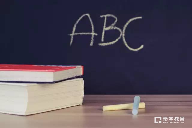 家长不要在这样监督孩子写学业了，正确的知道孩子不会做的题