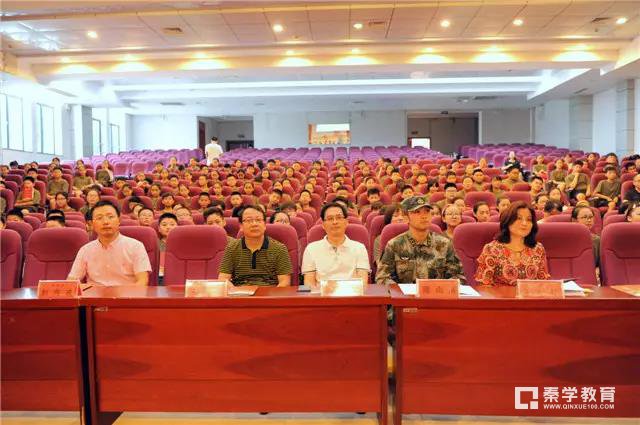中华上新河初中一年级新生军训开营仪式有范，上中学子风采不一般