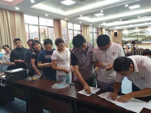 连云港中小学阳光分班，家长托人找关系没用了