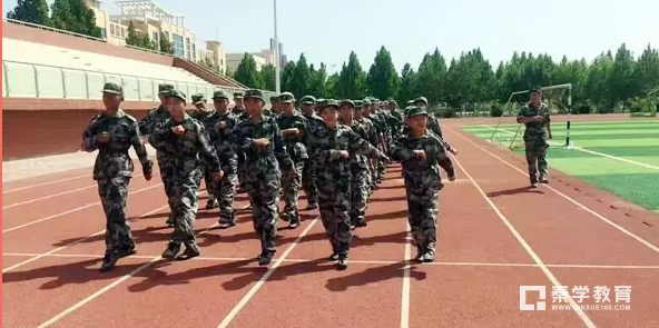 2017年8月7日，新疆兵团农一师三团中学第19期少年军校开营仪式举行，此次少军军校将持续至8月16日