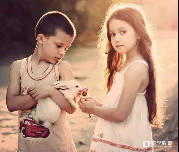 家长希望孩子成为什么样的人，家长就要成为这样的人