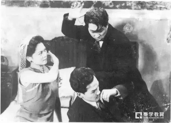 《石挥谈艺录》中《演员如何抓住观众》，演技和抓住观众关系是什么？