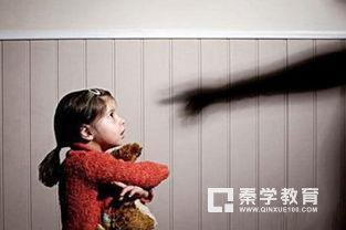 当孩子跟你伸手要钱时不要直接拒绝，用以下方法引领孩子正确消费观