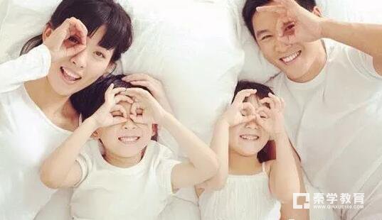 家里有两个孩子的坚挺要怎样做好孩子的教育？二孩家庭必须要看