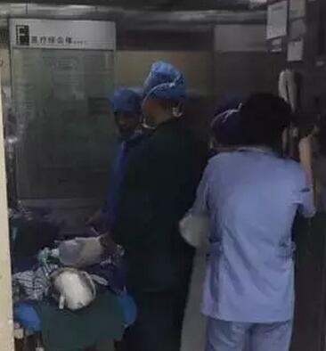 江苏大学生从上铺摔下至今昏迷，大学宿舍的惊魂事件