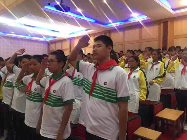 翠岗中学2017新初一入学典礼开始，新起点扬帆起航