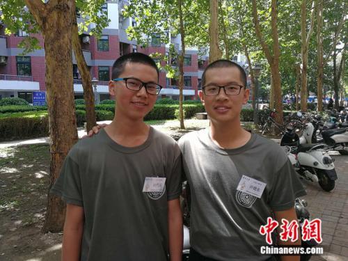 清华大一新生新学期目标找个女朋友，大学新生们的未来规划