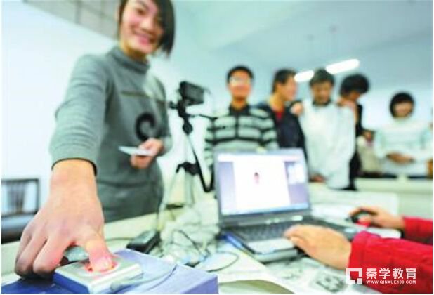 异地生高考报名是怎样的？可以在异地参加高考吗？需要准备什么材料