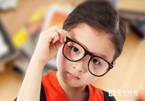 眼睛近视为什么会越来越低龄化，这些原因家长绝对忽视了