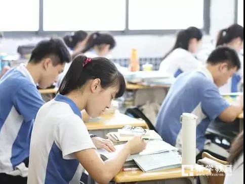 高一高二没打好基础高考竟然成黑马逆袭，因为高三一二轮复习做两件事