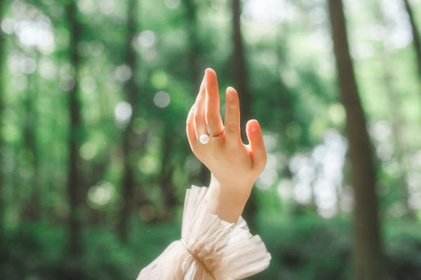 为征服全校第二的女神，叛逆少年高考以696分全校第一考进人大