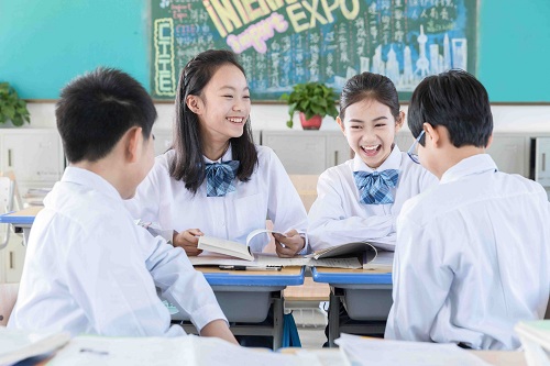 美国总统特朗普的家庭是如何教育子女的？再看看你们家