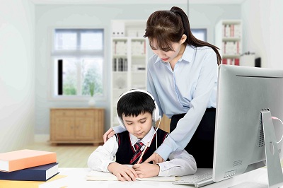 南外承办江苏省"诵读传学”主题活动，初一年级同学们参与其中