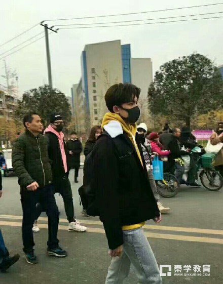 吴磊参加2018年四川省艺术类考试，你遇见了没？