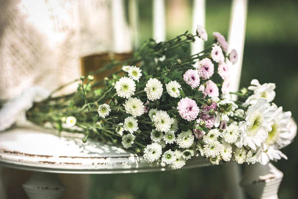 学生不写家庭作业,家长也不管不问,老师该怎么办?