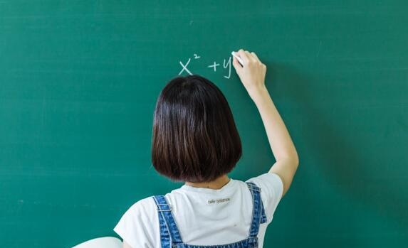 张说《蜀道后期》古诗鉴赏题及参考答案
