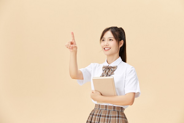 初四学生考高中，应该怎样提高语文成绩？