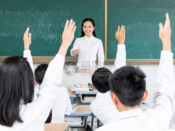 小学生辱骂老师是哪些因素造成的？为什么会这样？