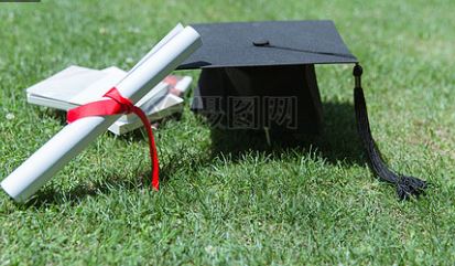 大学计算机相关专业对于物理和数学哪个要求更高呢？