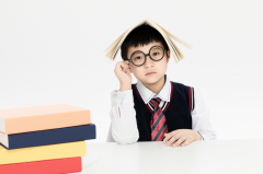 高中复读生，考试成绩一次比一次差，家长应该怎样做？