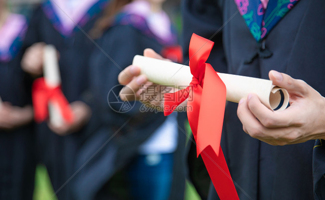 今年考研分数396分，能报上理工大学的计算机吗？