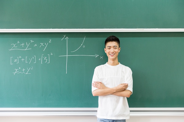 高中数学和英语成绩总是不好，那是什么原因呢？该怎么办呢？