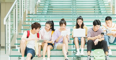 咸阳线上辅导：孩子居家学习效率不高怎么办？