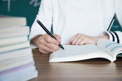 2020“战疫情”10个作文标题参考，给医护人员的一封信作文800字范文分享！